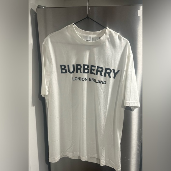 Burberry Other - Burberry men t shirt size M MSRP 650$